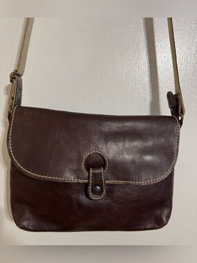 Lessefaire Brown Leather Shoulder/Crossbody Bag